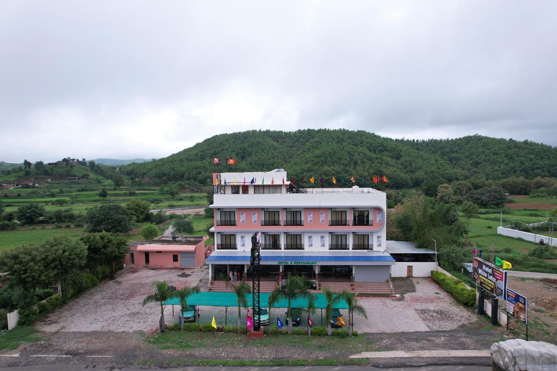Hotel White Lotus Dungarpur Exterior foto